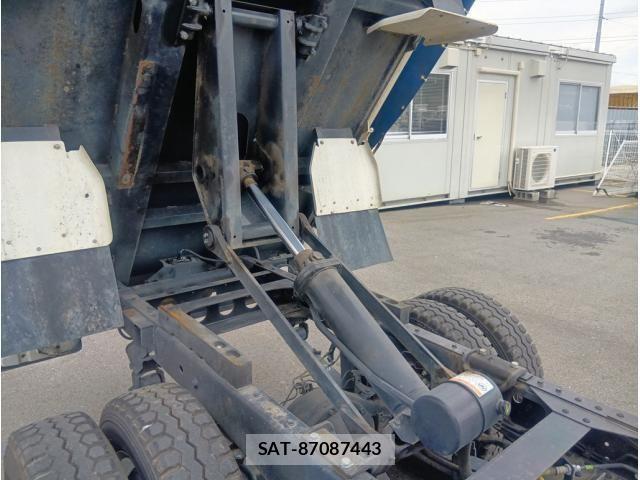 Hino DUTRO 2019-10 7454069-9