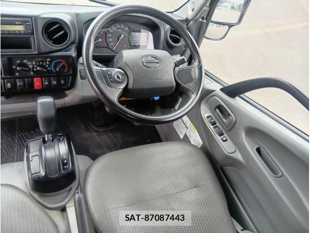 Hino DUTRO 2019-10 7454069-24