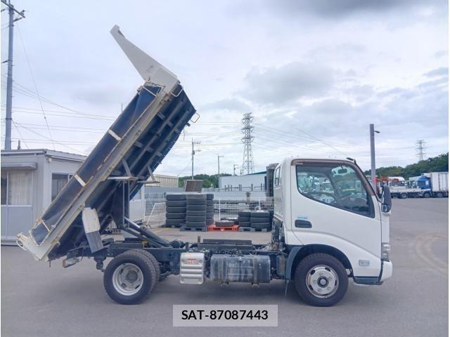 Hino DUTRO 2019-10 7454069-6