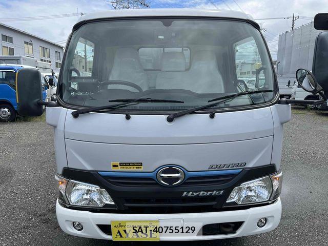 Hino DUTRO 2017-01 7454073-1