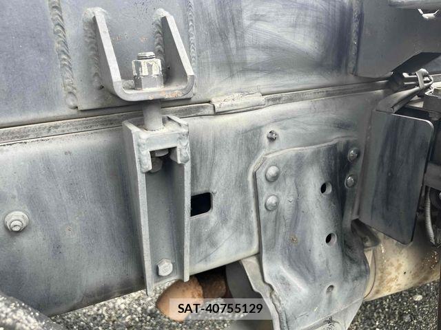 Hino DUTRO 2017-01 7454073-28