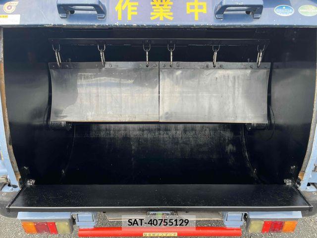 Hino DUTRO 2017-01 7454073-7