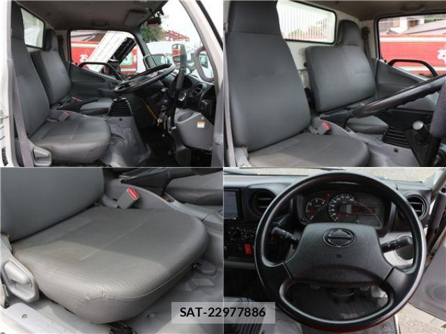 Hino DUTRO 2018-09 7454067-23