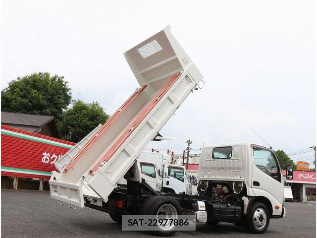 Hino DUTRO 2018-09 7454067-2