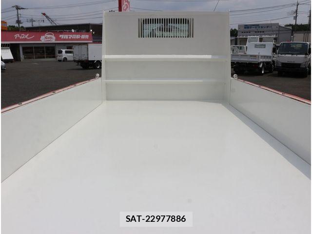 Hino DUTRO 2018-09 7454067-8