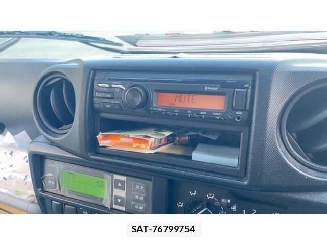 Hino DUTRO 2020-07 7454074-17