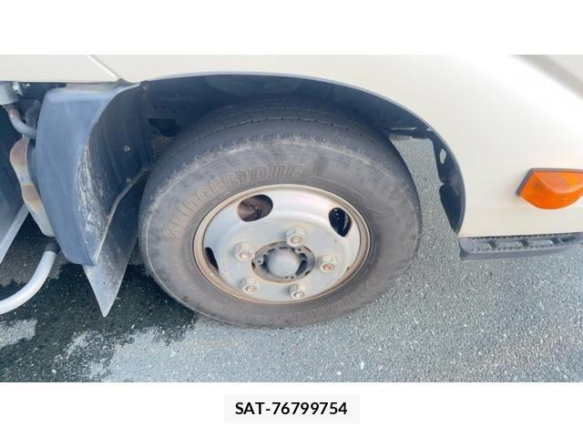 Hino DUTRO 2020-07 7454074-19