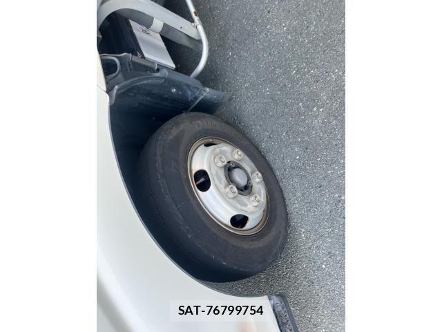 Hino DUTRO 2020-07 7454074-3