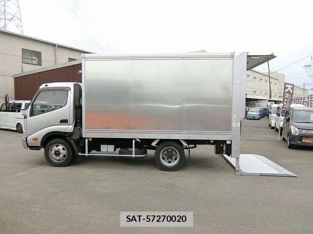 Hino DUTRO 2011-03 7508564-17