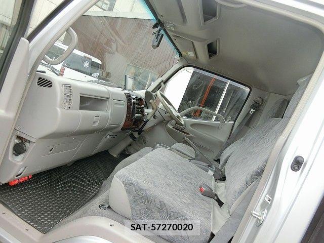Hino DUTRO 2011-03 7508564-23