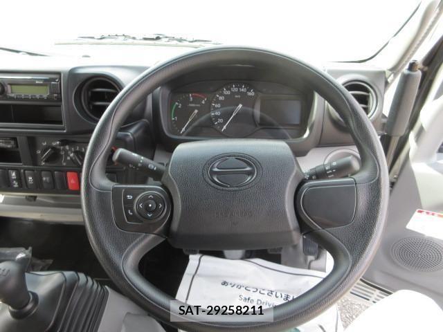 Hino DUTRO 2024-04 7500338-16