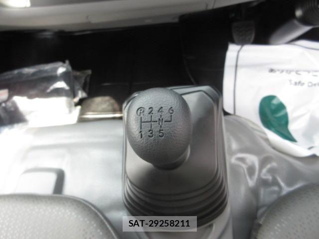 Hino DUTRO 2024-04 7500338-19