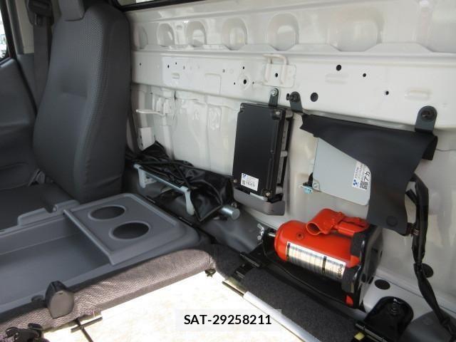 Hino DUTRO 2024-04 7500338-26