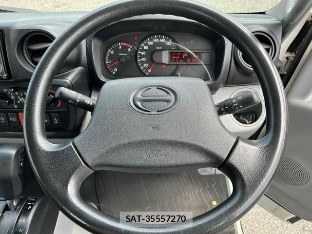 Hino DUTRO 2018-04 7500348-19