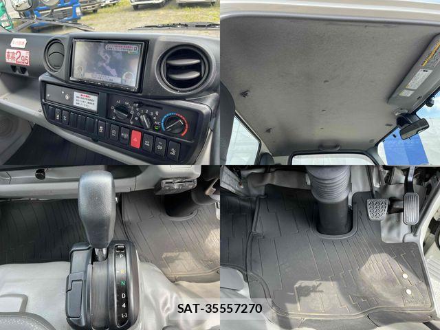 Hino DUTRO 2018-04 7500348-21