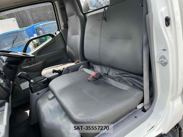 Hino DUTRO 2018-04 7500348-22