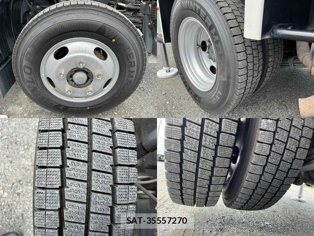 Hino DUTRO 2018-04 7500348-29