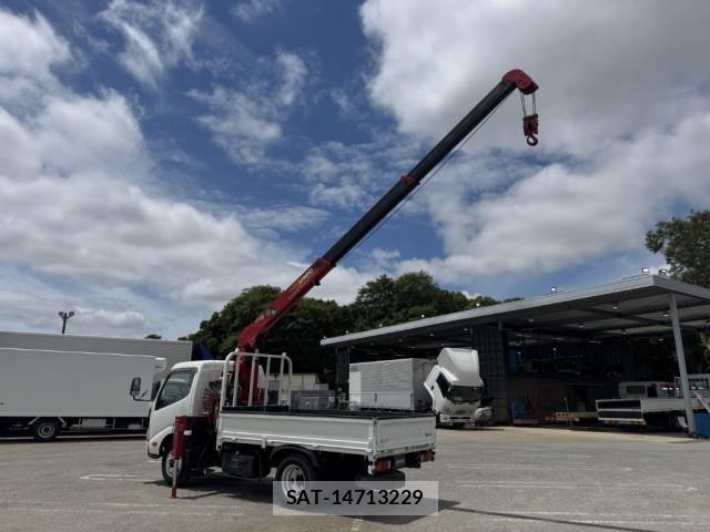 Hino DUTRO 2020-01 7500335-15