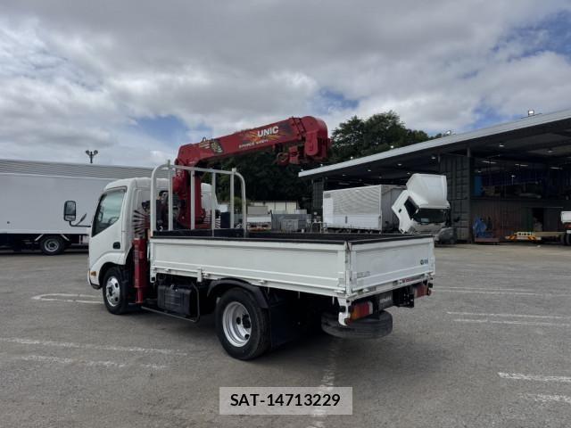 Hino DUTRO 2020-01 7500335-4