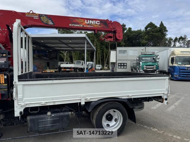 Hino DUTRO 2020-01 7500335-7