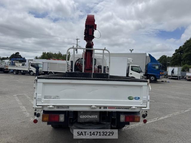 Hino DUTRO 2020-01 7500335-8