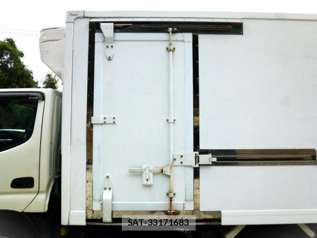 Hino DUTRO 2019-12 7500342-8