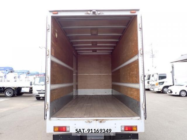 Hino DUTRO 2016-02 7500349-20