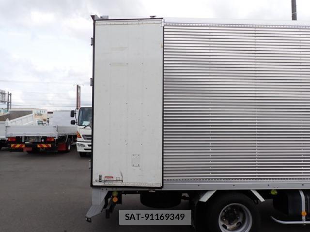 Hino DUTRO 2016-02 7500349-21
