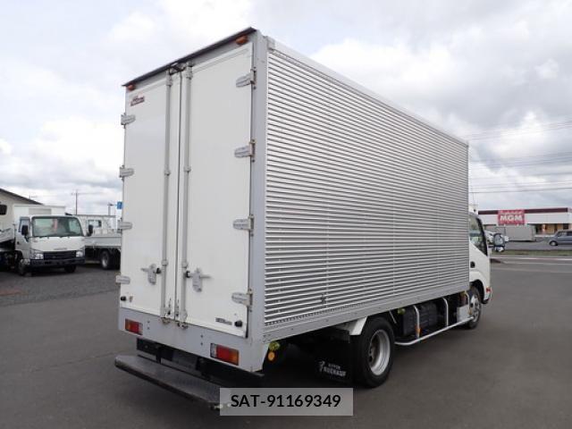 Hino DUTRO 2016-02 7500349-4