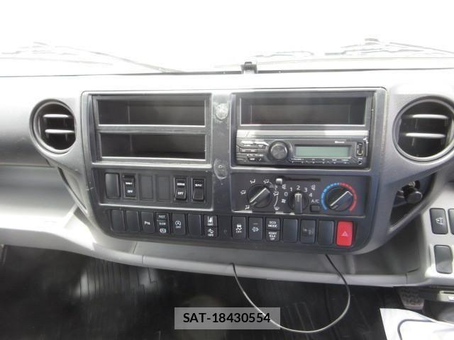 Hino DUTRO 2021-05 7500345-9