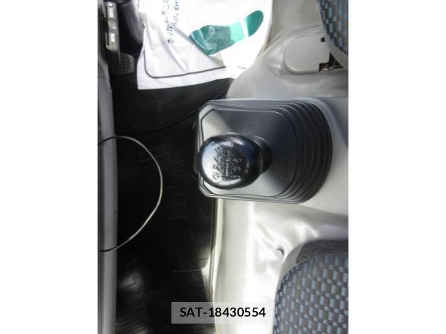Hino DUTRO 2021-05 7500345-11