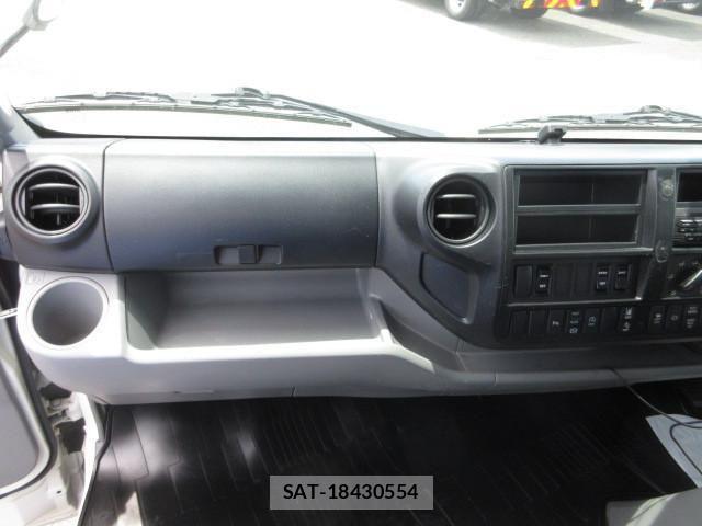 Hino DUTRO 2021-05 7500345-13