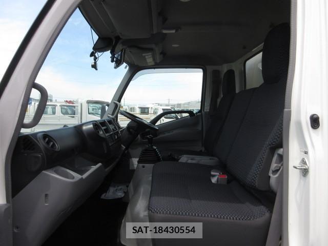 Hino DUTRO 2021-05 7500345-15