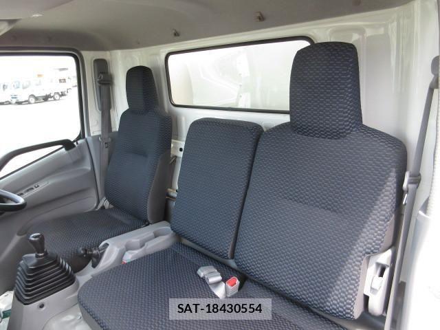 Hino DUTRO 2021-05 7500345-16