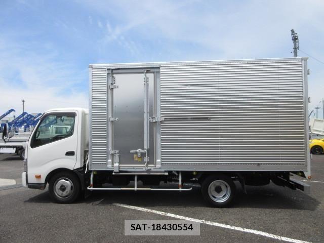 Hino DUTRO 2021-05 7500345-5
