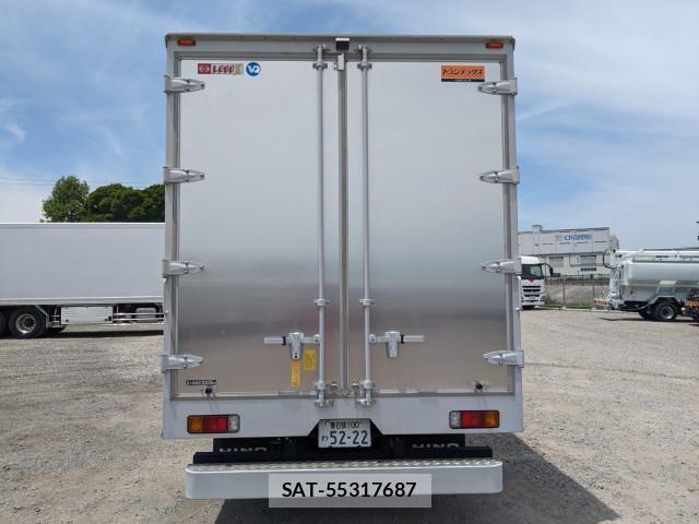 Hino DUTRO 2022-07 7500332-4