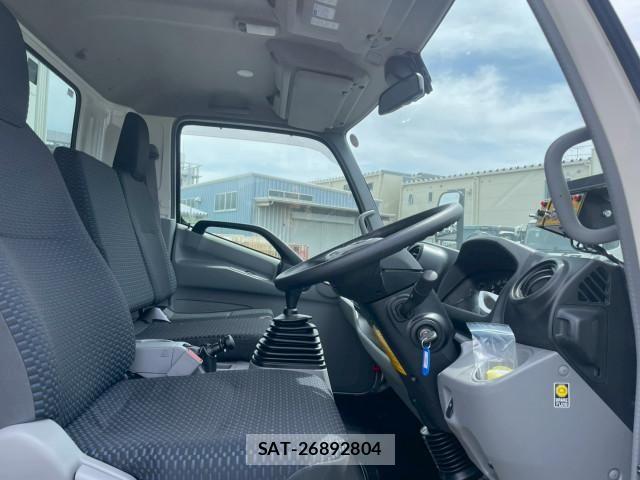 Hino DUTRO 2025-10 7500323-26