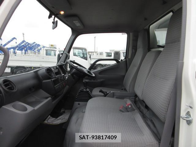 Hino DUTRO 2015-09 7500346-26