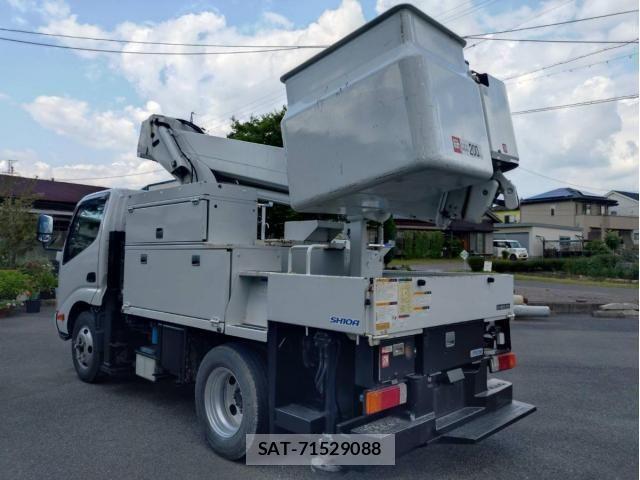 Hino DUTRO 2016-01 7500350-5