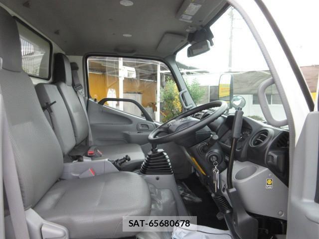 Hino DUTRO 2024-04 7500339-11