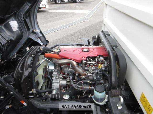 Hino DUTRO 2024-04 7500339-21