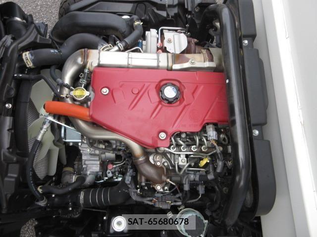 Hino DUTRO 2024-04 7500339-22