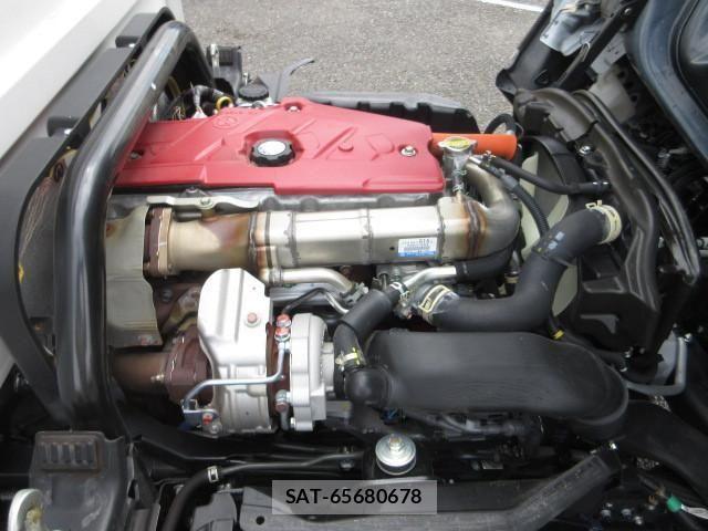 Hino DUTRO 2024-04 7500339-23