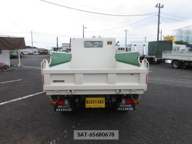 Hino DUTRO 2024-04 7500339-6