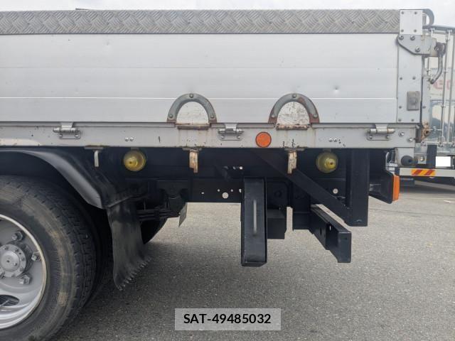 Hino DUTRO 2018-10 7500344-15