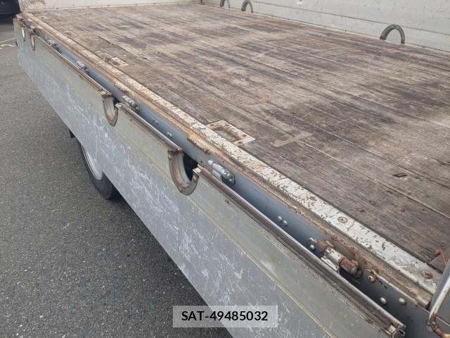 Hino DUTRO 2018-10 7500344-18