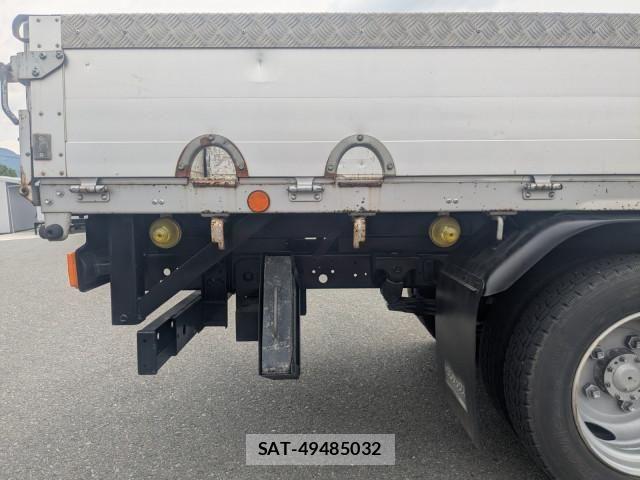 Hino DUTRO 2018-10 7500344-19