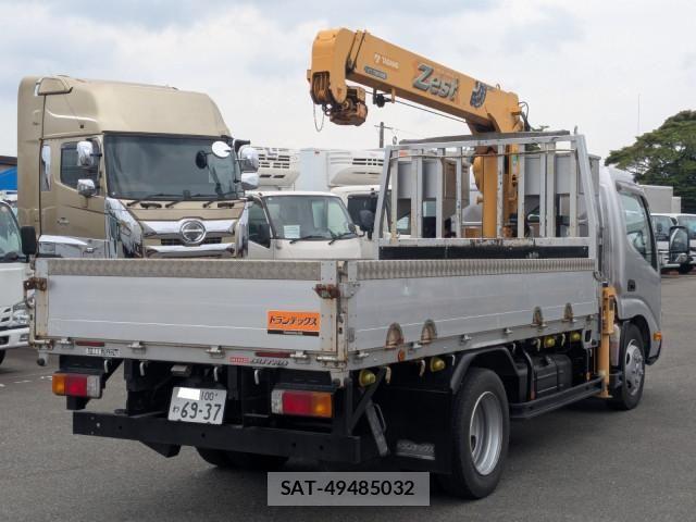 Hino DUTRO 2018-10 7500344-3