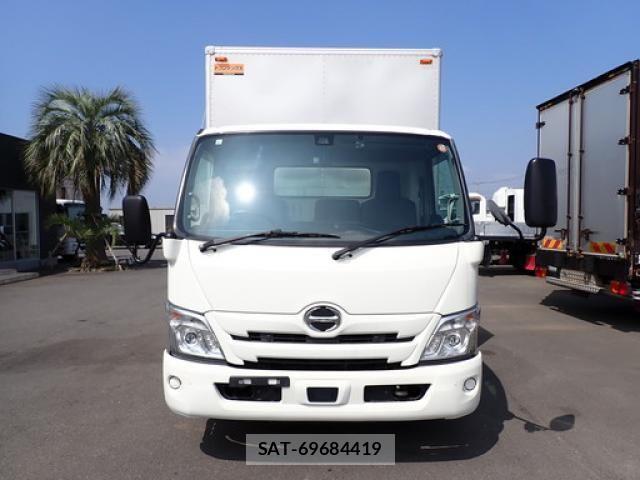Hino DUTRO 2023-04 7500325-1