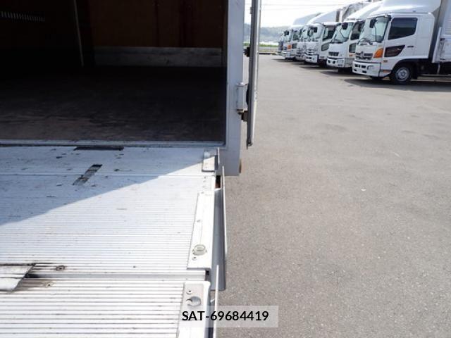 Hino DUTRO 2023-04 7500325-21